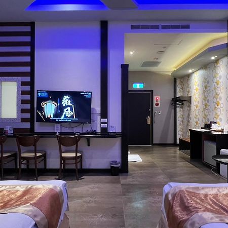 Wei Feng Exquisite Motel Pintung Branch Pingtung Esterno foto