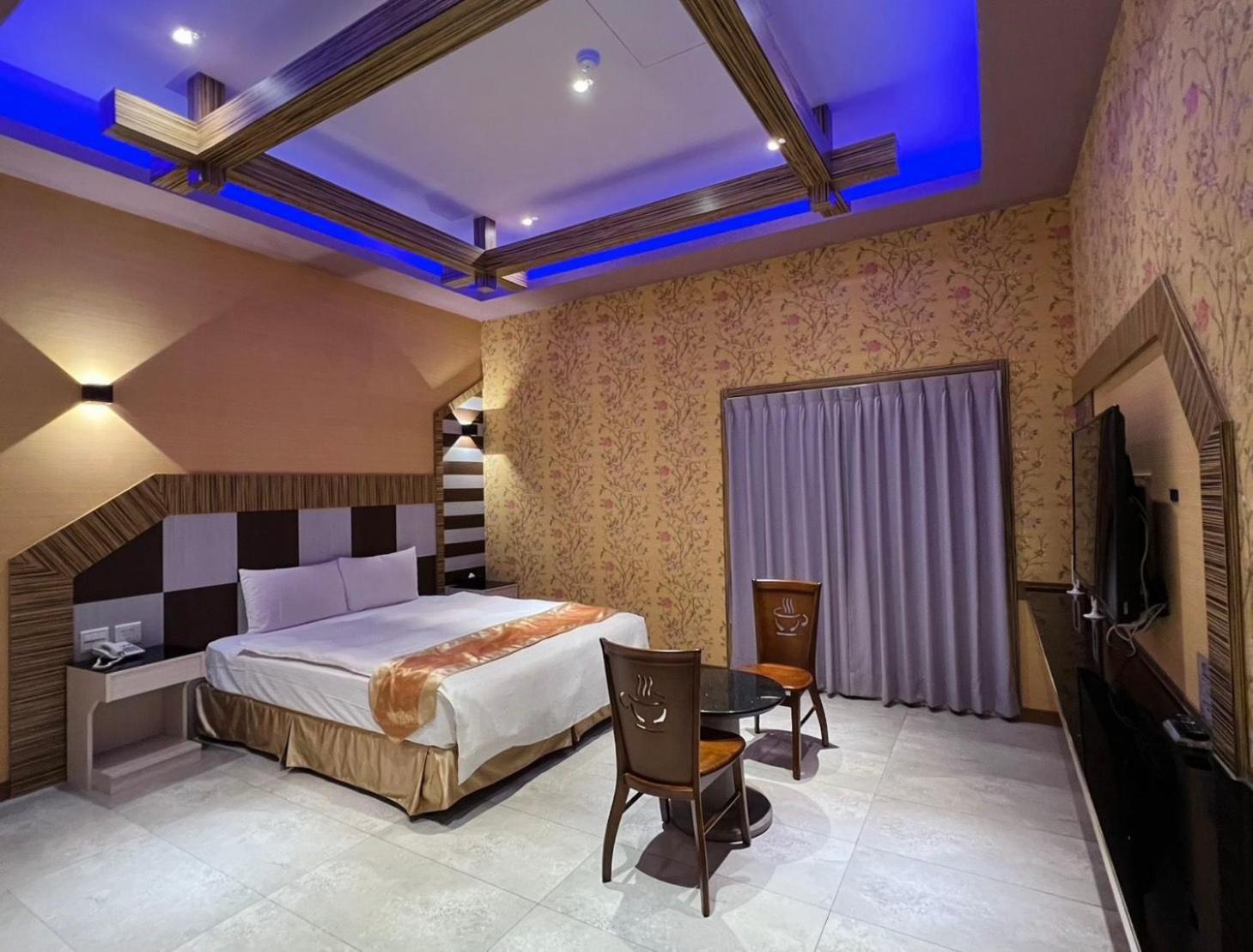 Wei Feng Exquisite Motel Pintung Branch Pingtung Esterno foto