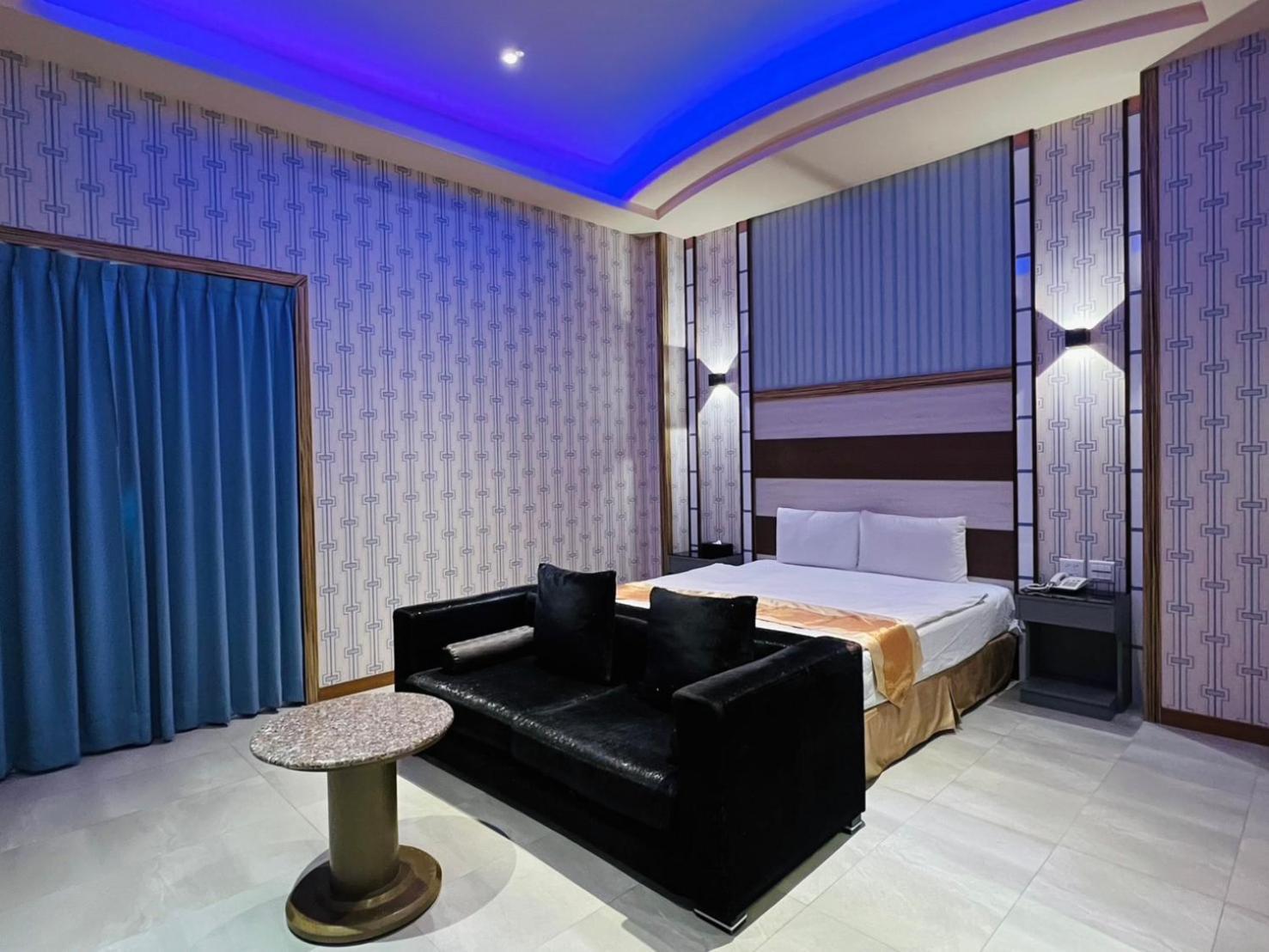 Wei Feng Exquisite Motel Pintung Branch Pingtung Esterno foto