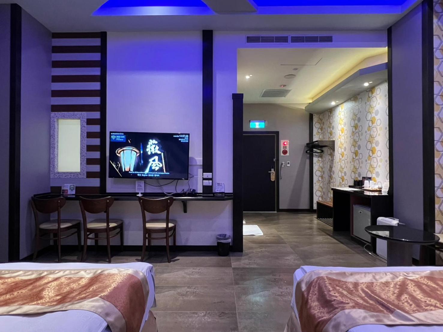 Wei Feng Exquisite Motel Pintung Branch Pingtung Esterno foto